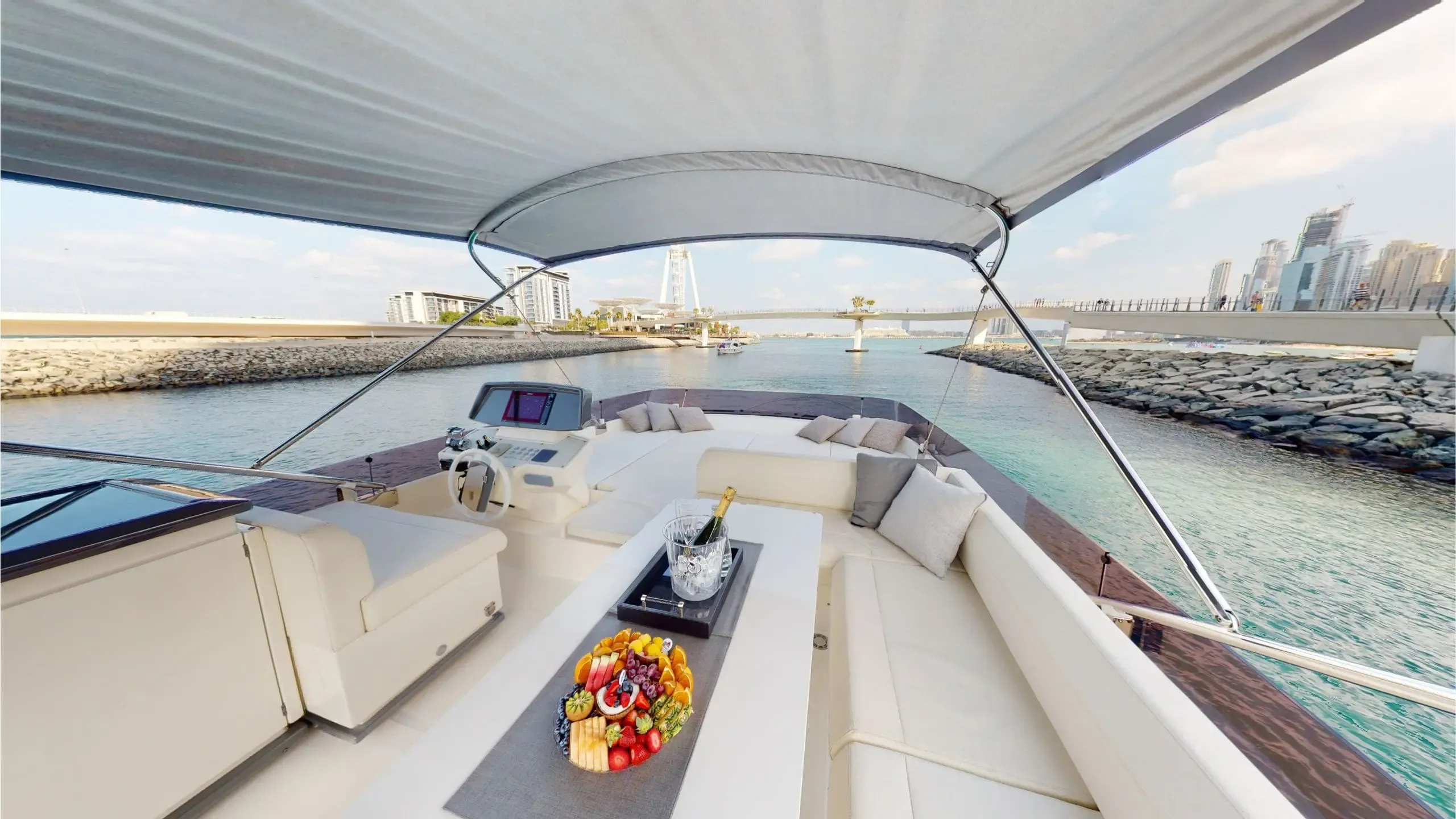 Ferretti 67 - Image 12