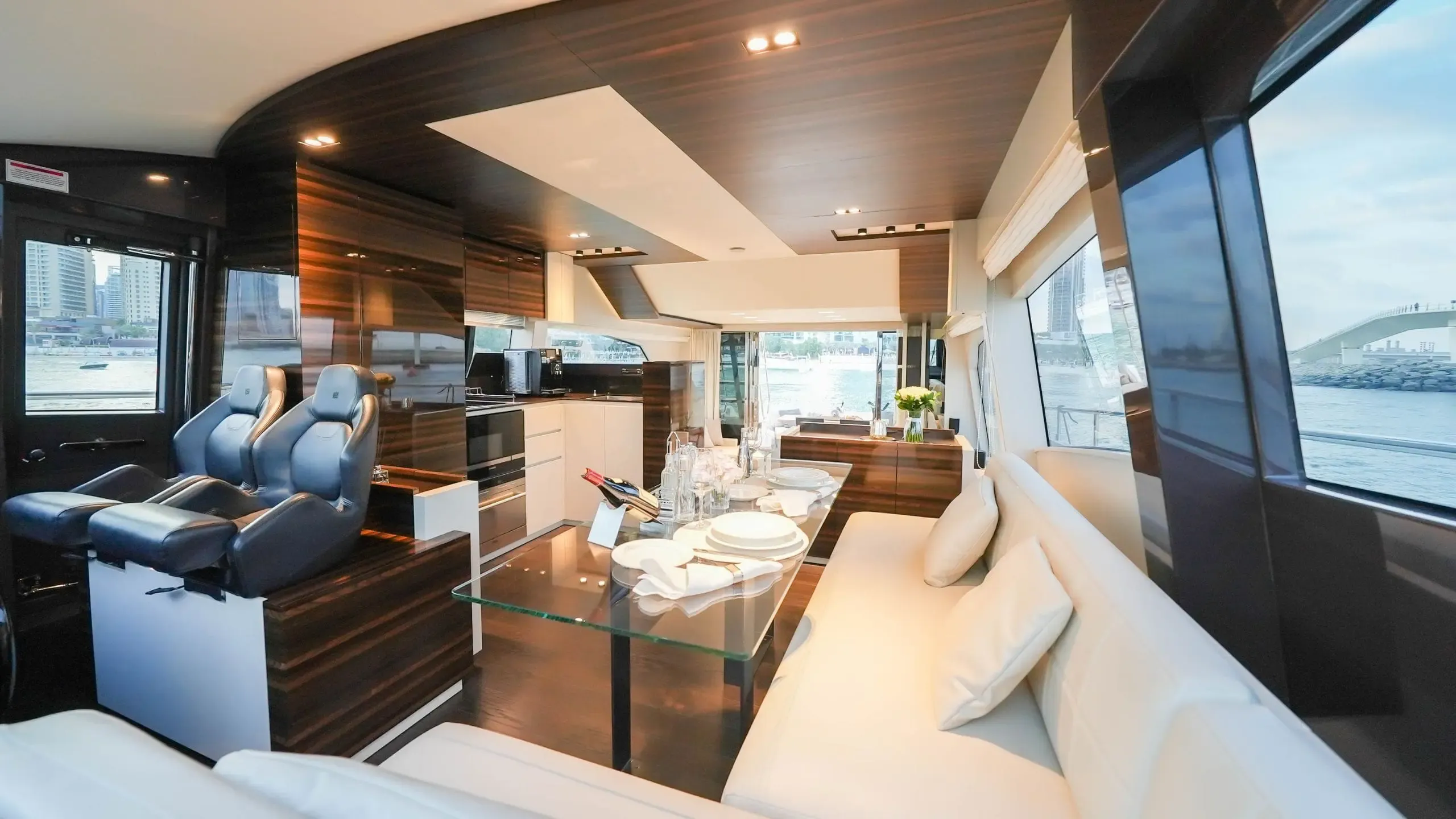 Ferretti 67 - Image 18