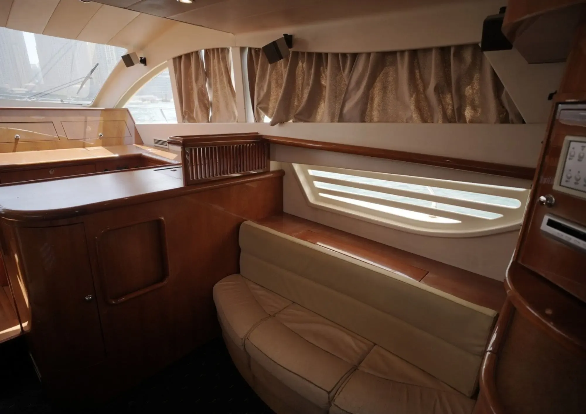 Gulf Craft 55 - Image 7