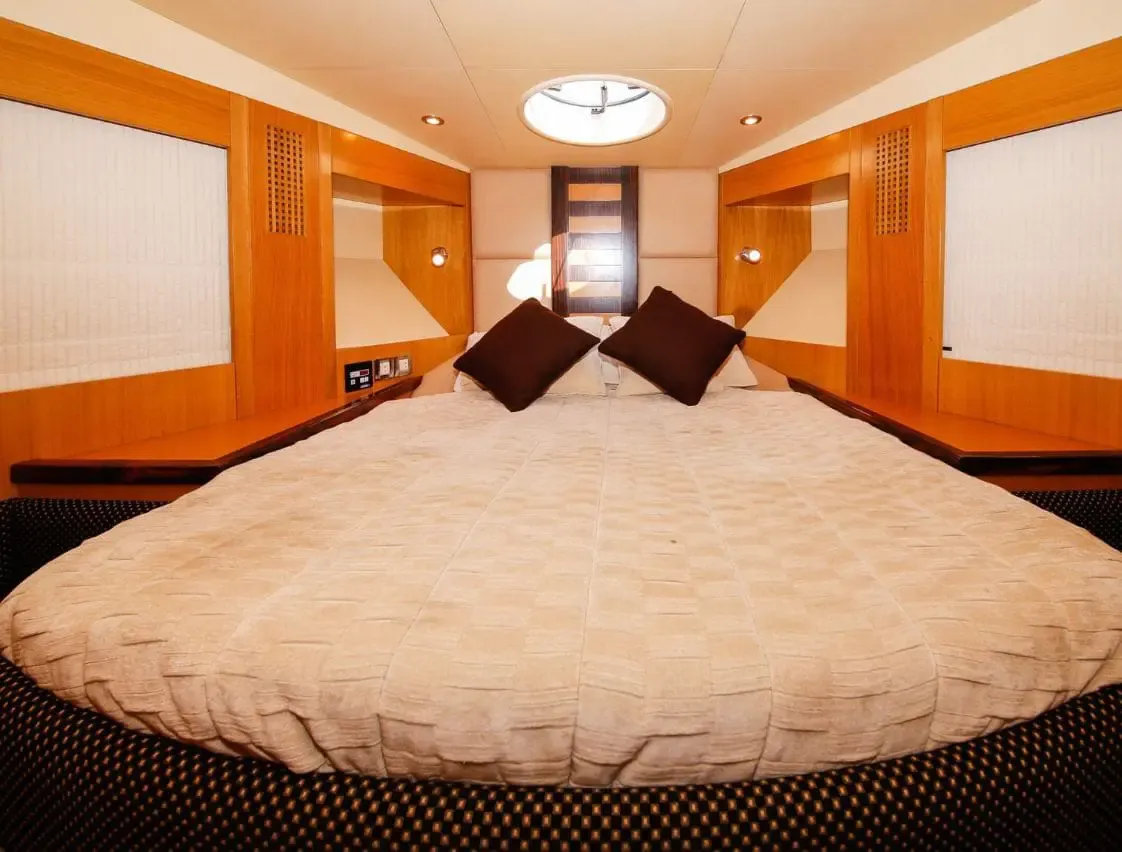 Majesty 44 - Image 9
