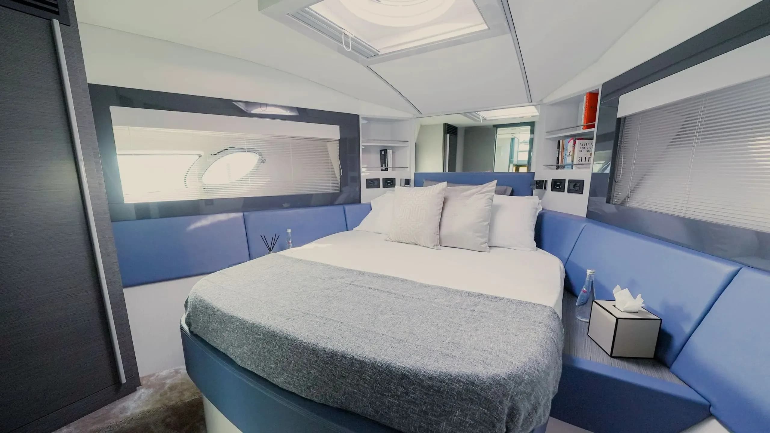 Pershing White Pearl - Image 12