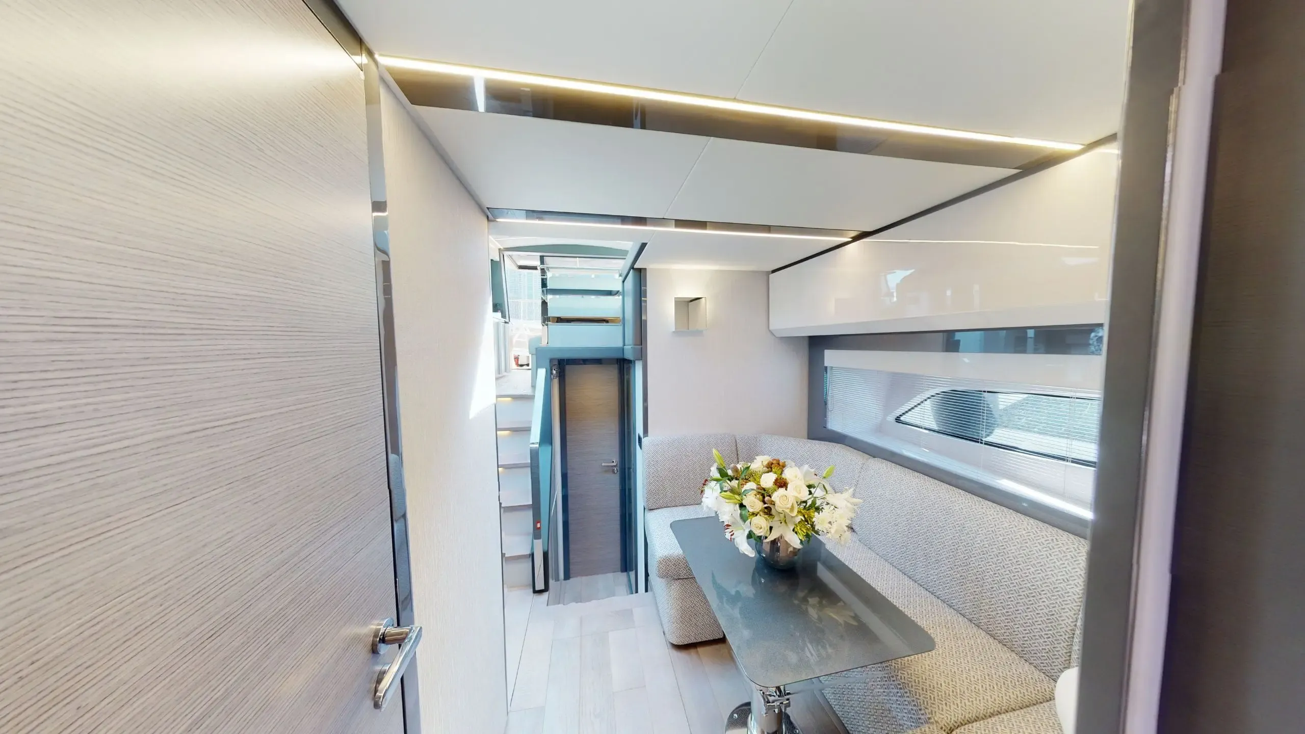 Pershing White Pearl - Image 16