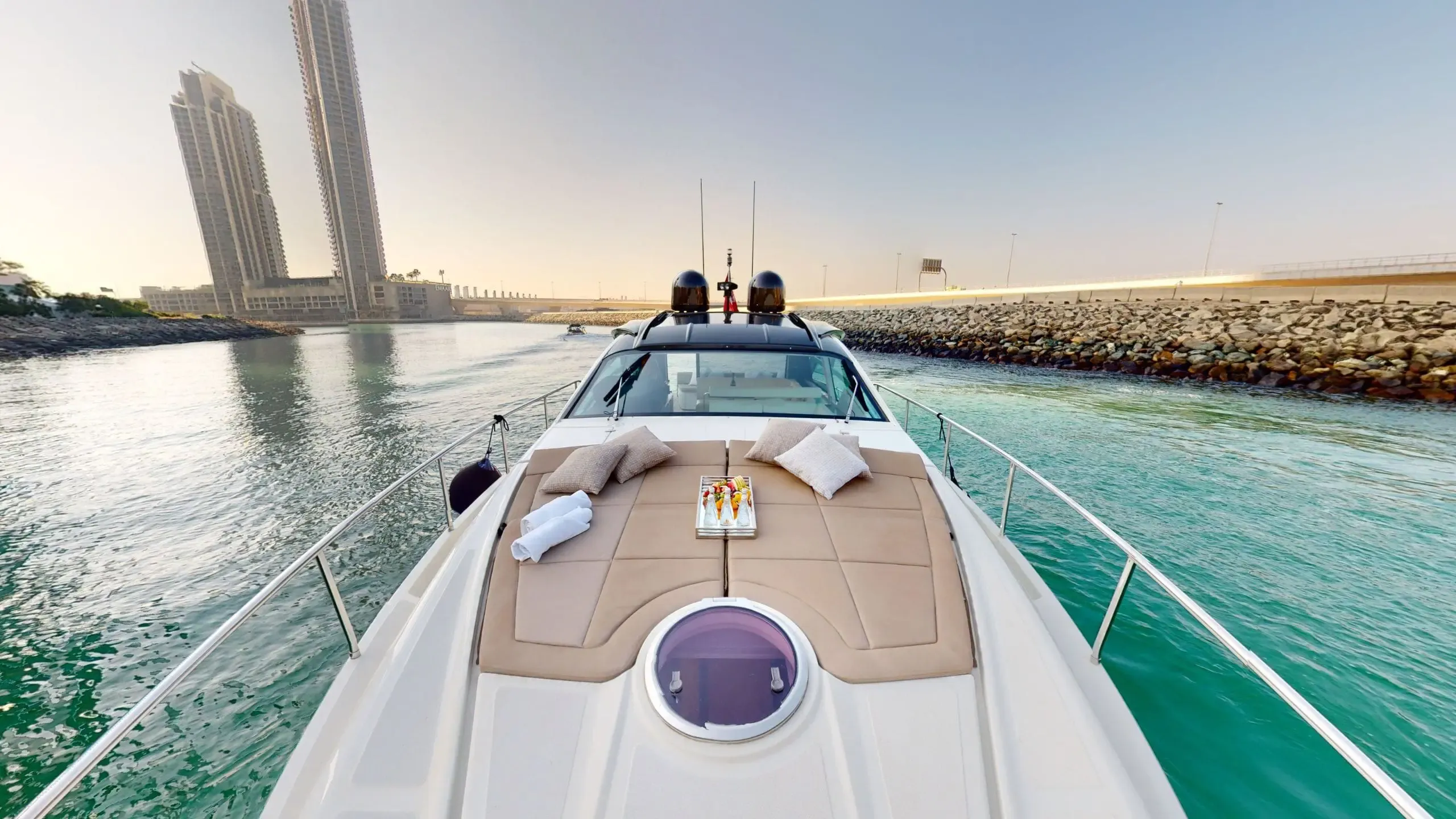 Pershing White Pearl - Image 6